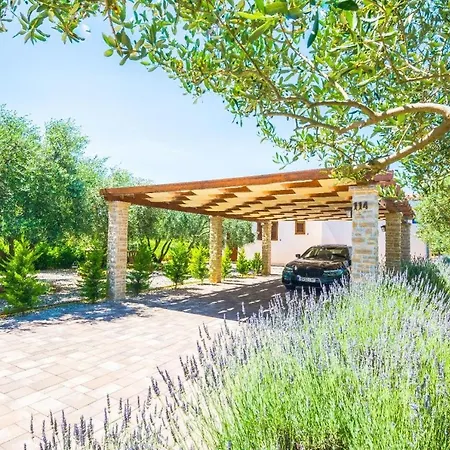 Mia With Heated Pool, Billiards And Large Garden - By Ta Leut Agency Privlaka (Zadar)