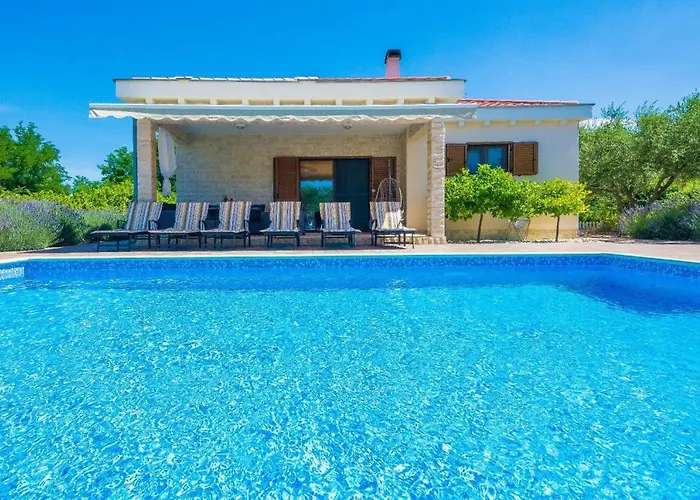 Mia With Heated Pool, Billiards And Large Garden - By Ta Leut Agency Privlaka (Zadar)