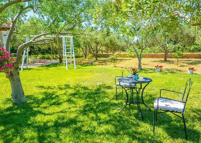 Mia With Heated Pool, Billiards And Large Garden - By Ta Leut Agency Вилла